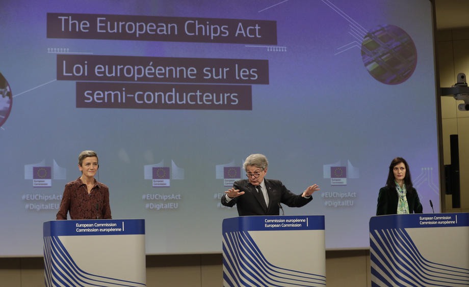 EU Commission presser on European Chips Act
