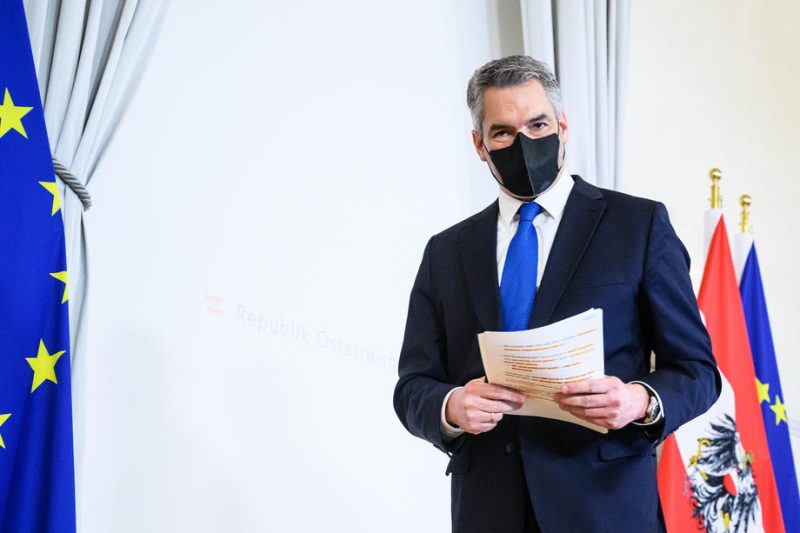 Österreich spricht sich für SWIFT-Sanktionen aus