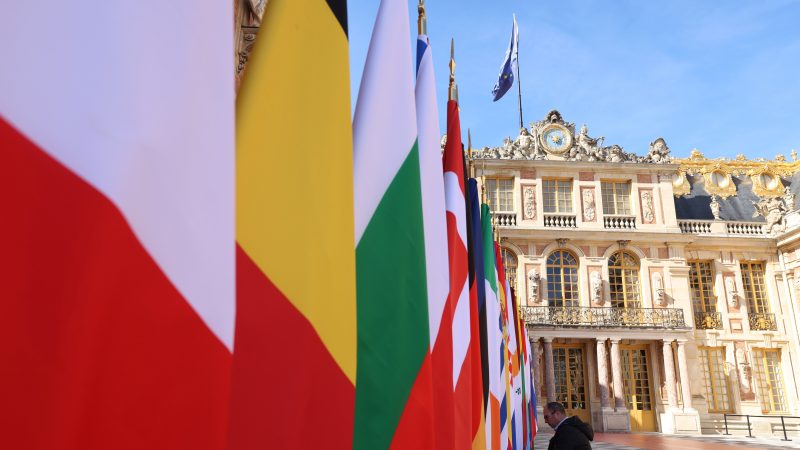EU-Rundblick: Uneinigkeit über russisches Öl- und Gasverbot