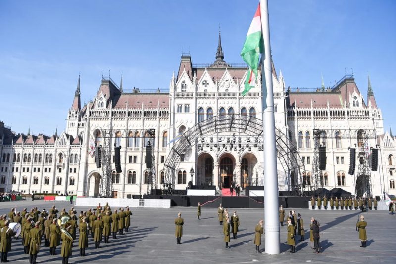 Russische Invasion überschattet ungarische Wahlen