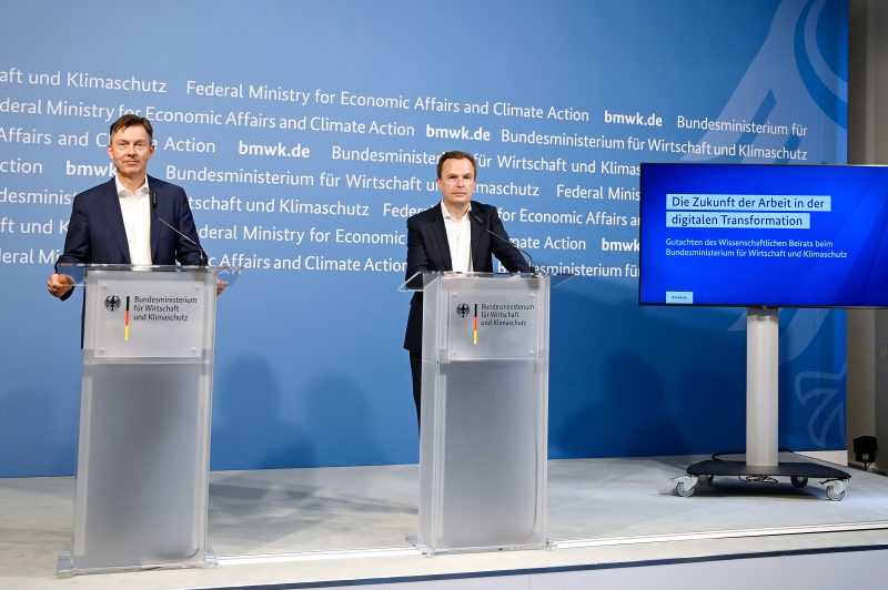 Digitaler Wandel könnte zu Fachkräftemangel und Massenarbeitslosigkeit führen