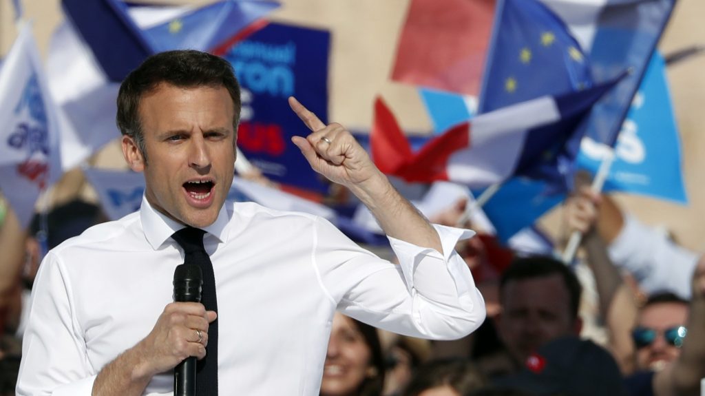 epa09893268 Incumbent French President and candidate for re-election Emmanuel Macron holds a campaign rally in Marseille, France, 16 April 2022. The second round of the French presidential election will take place on 24 April 2022 with Macron running in a face-off against far-right Rassemblement National party candidate Marine Le Pen.  EPA-EFE/Guillaume Horcajuelo
