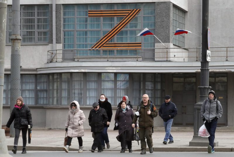 Ukrainische Botschafterin in Dublin fordert Verbot des "Z"-Symbols