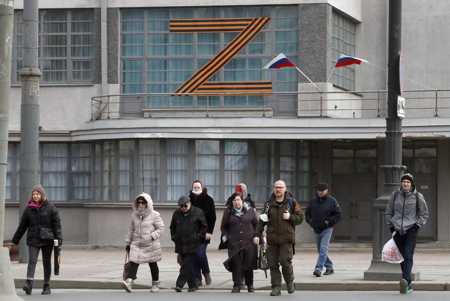 Russian troops identifying symbol in St. Petersburg