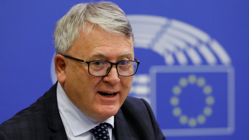 EU-Kommissar Schmit: Mit Sozialleistungen kann man kein Geld machen