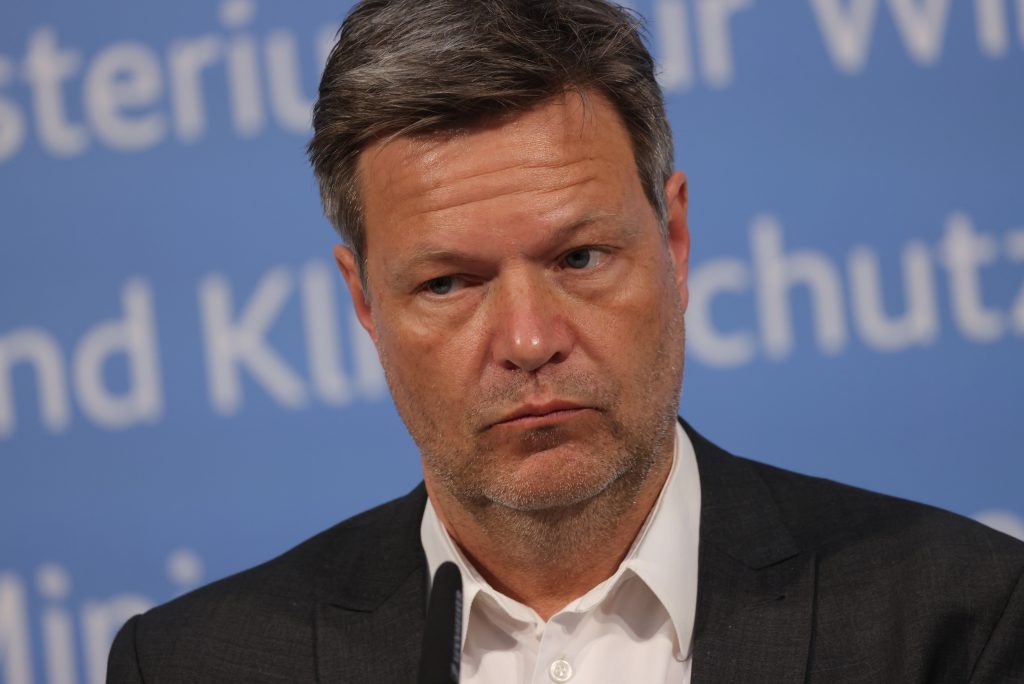 German And French Economy Ministers Meet Over Ukraine Repercussions
