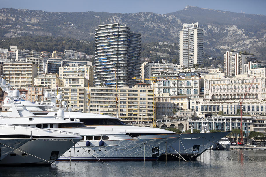 Monaco opens doors to seize assets of Russian oligarchs