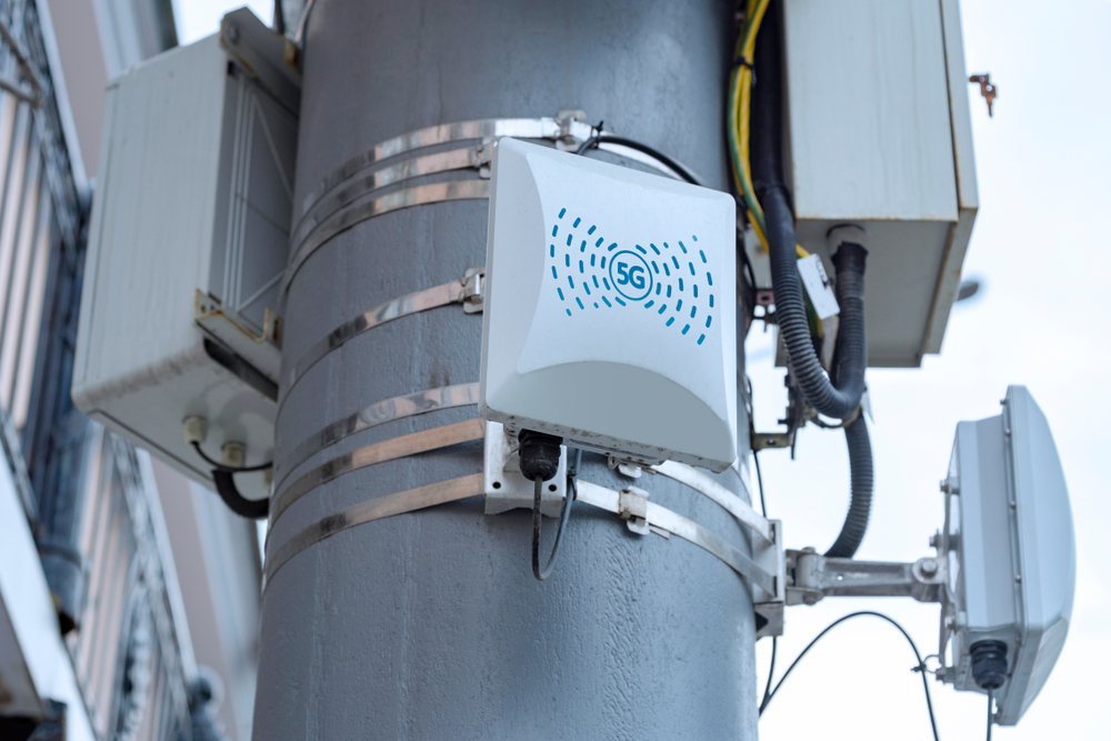 5g,Cellular,Repeaters,On,The,Pole