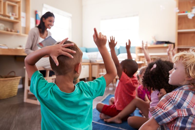 Europaabgeordnete fordern mehr Einfluss auf Schulunterricht