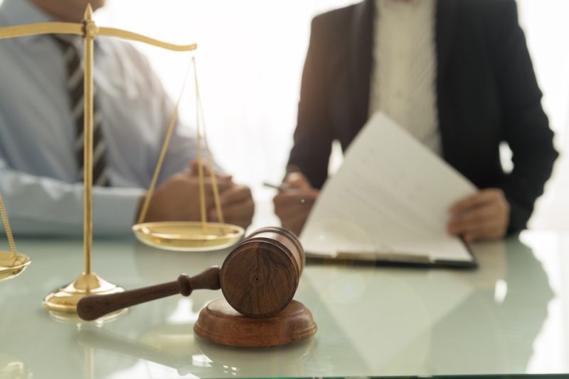 NEOS klagen ÖVP-nahen Bund wegen Missbrauchs von Corona-Geldern