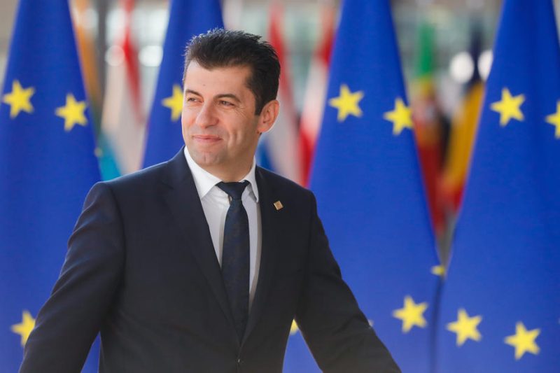 Bulgarischer Premierminister lehnt Lieferung schwerer Waffen an Ukraine ab