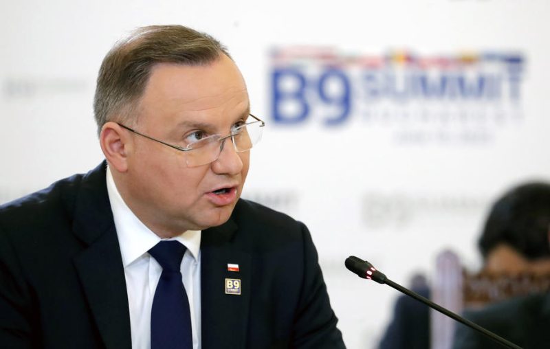 Polnischer Präsident entlässt Minister wegen Postskandal