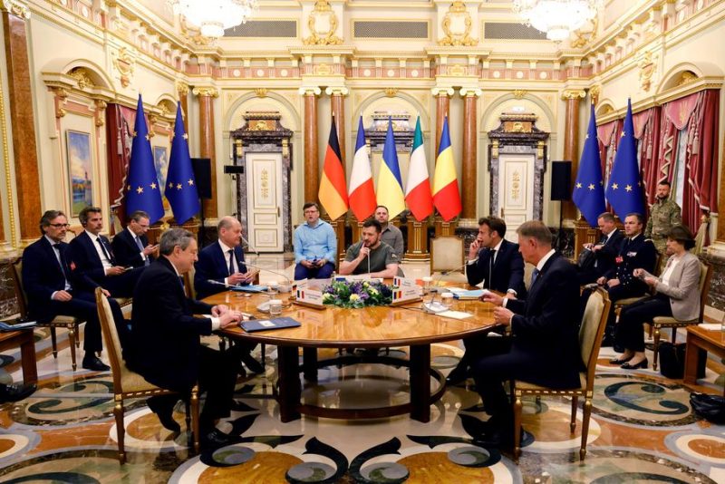 Deutschland, Frankreich und Italien unterstützen EU-Kandidatenstatus für Ukraine