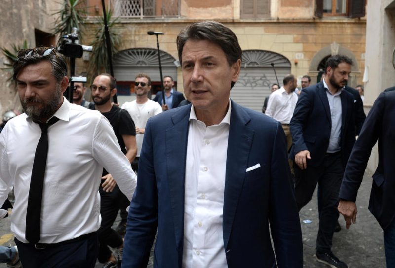 Italiens 5-Sterne-Bewegung bleibt trotz Spaltung in der Regierung