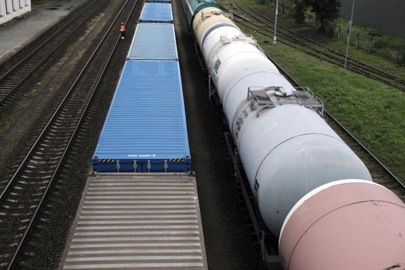 EU-Kommission: Zahlung von  Schienentransport nach Kaliningrad trotz Sanktionen möglich