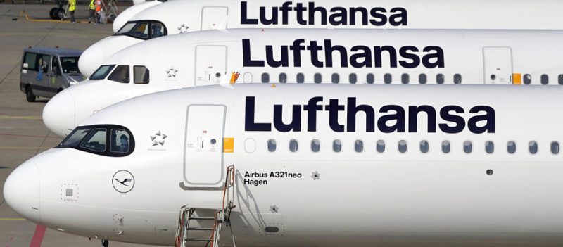 Lufthansa-Piloten stimmen weitgehend für Streik um Gehaltserhöhung