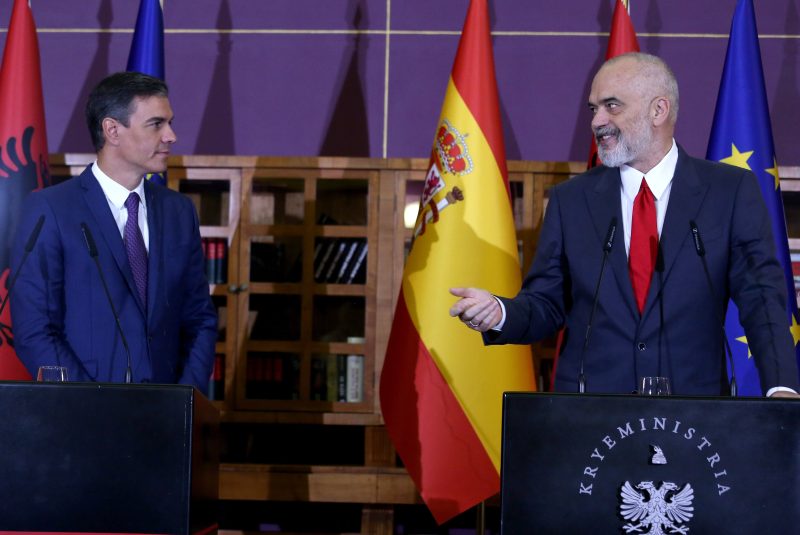 Albanien verteidigt Kosovo in diplomatischer Krise mit Serbien
