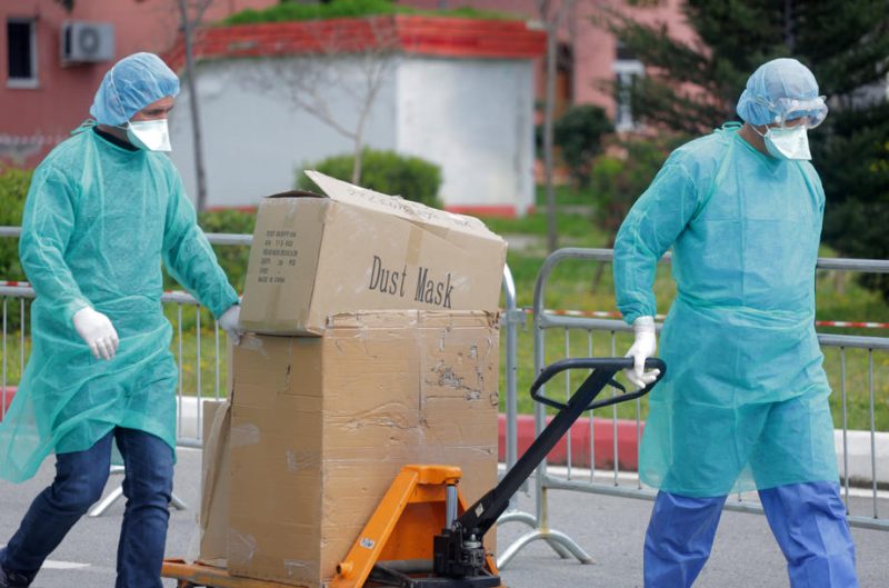 Albanisches Gesundheitswesen steht vor Abbau, private Fürsorge steigt