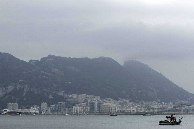 Tanks des vor Gibraltar verunglückten Schiffes geleert