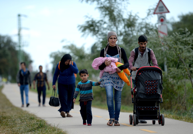 Österreich und Slowakei wollen Migration mit Grenzkontrollen stoppen