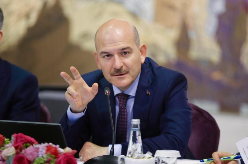 Albanien schiebt türkischen Staatsbürger trotz Asylantrags ab