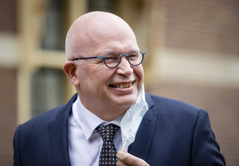 New ministers meet for constituent deliberations in the Hague