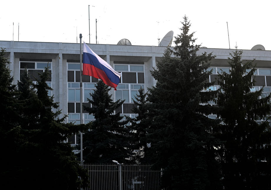 Russian diplomats leave Bulgaria