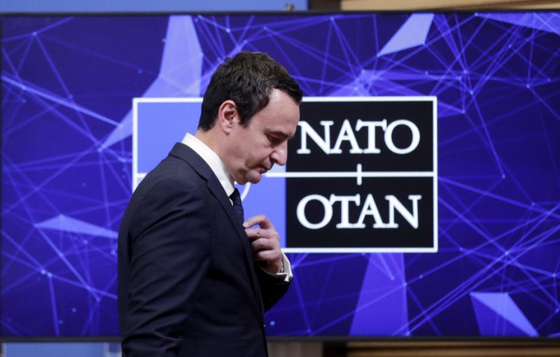 Nummernschilder: NATO bereit, auf Spannungen im Kosovo zu reagieren