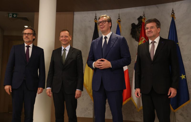 Serbiens Vucic und deutscher Sondergesandter arbeiten an Beziehung zum Westbalkan