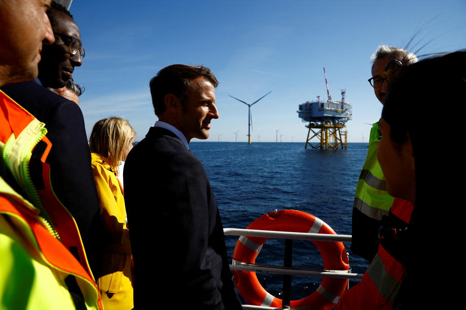 Macron visits the Saint-Nazaire offshore wind farm