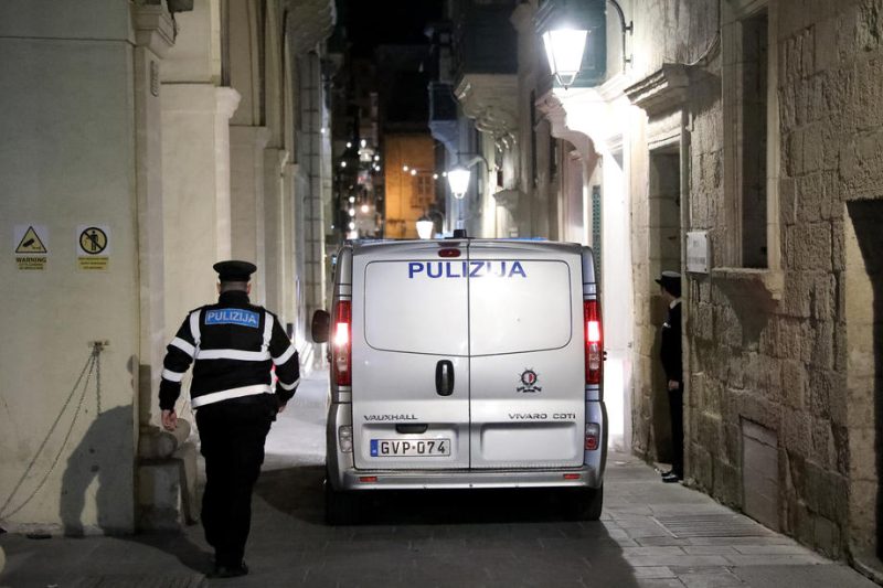 Maltesische Polizisten nach Entführung und Misshandlung Eingewanderter verhaftet
