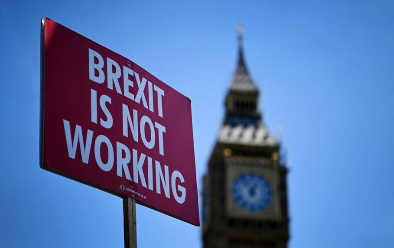 Brexit-Spitzenpolitiker bedauert geschädigte Beziehung zur EU