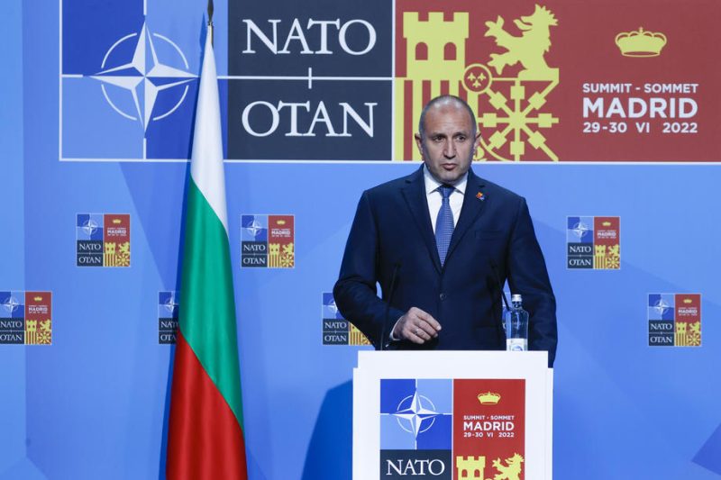 Bulgarischer Präsident spricht sich gegen NATO-Mitgliedschaft der Ukraine aus