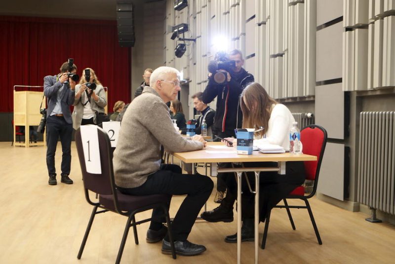 Mitte-Rechts-Bündnis rückt bei den lettischen Wahlen auf den ersten Platz vor
