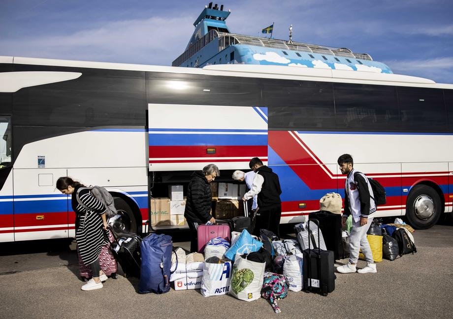 First asylum seekers on cruise ship in Amsterdam