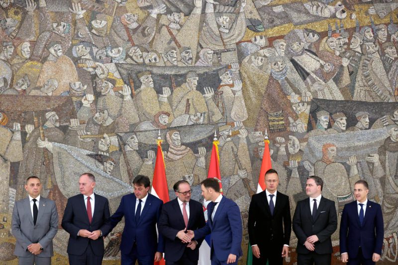 Österreich und Ungarn wollen Serbien bei Grenzkontrollen unterstützen