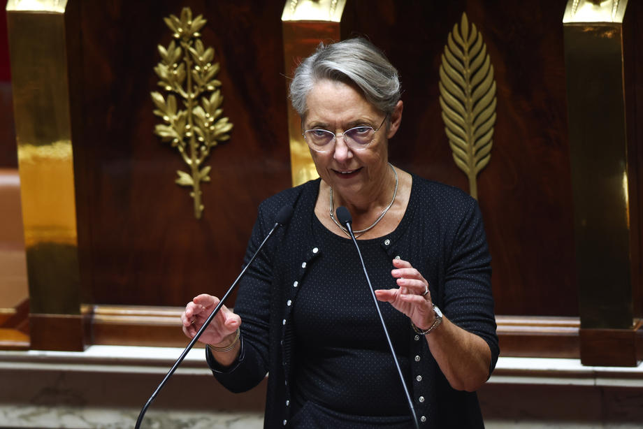 Budget bill to be forced through Parliament by French government