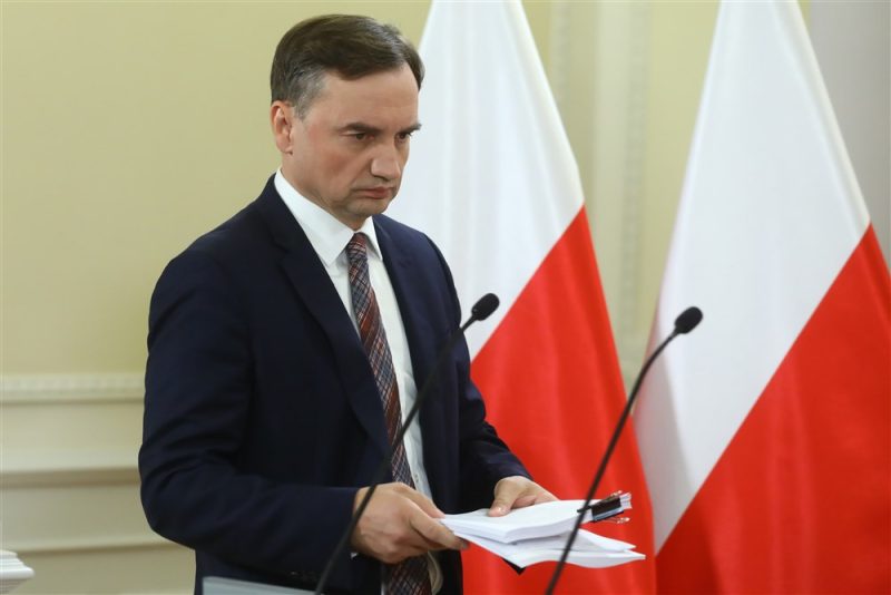 Polnischer Justizminister könnte durch Misstrauensvotum gestürzt werden