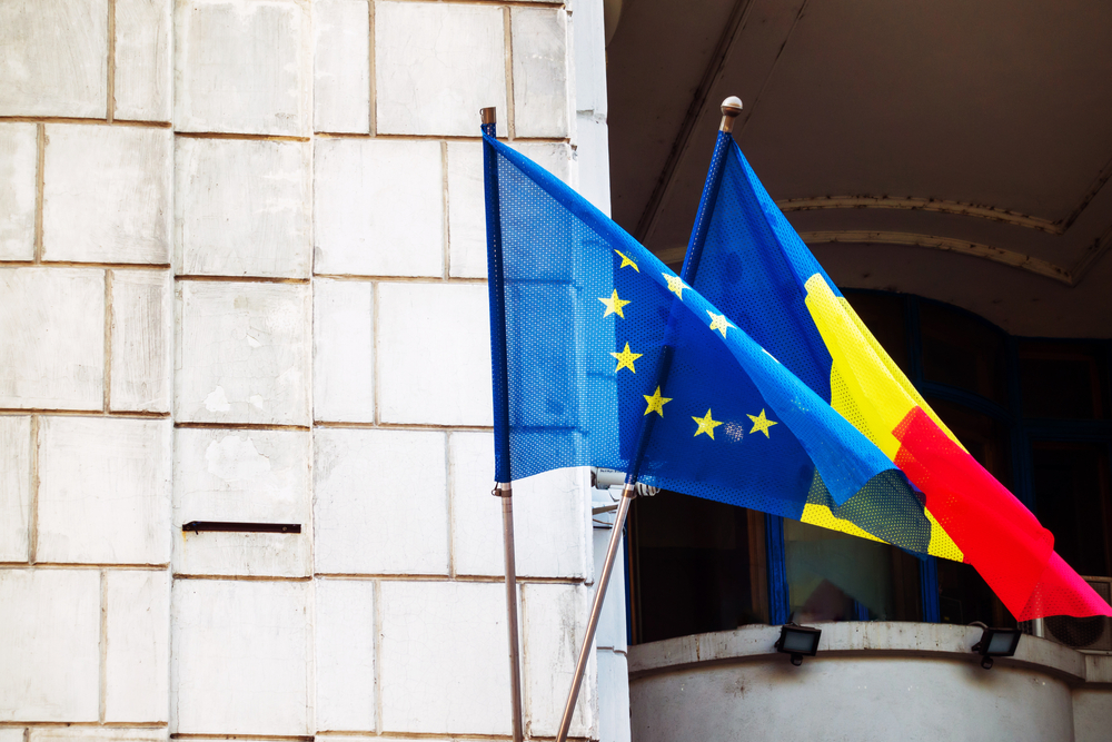 Romanian,And,Eu,Flag,In,Bucharest