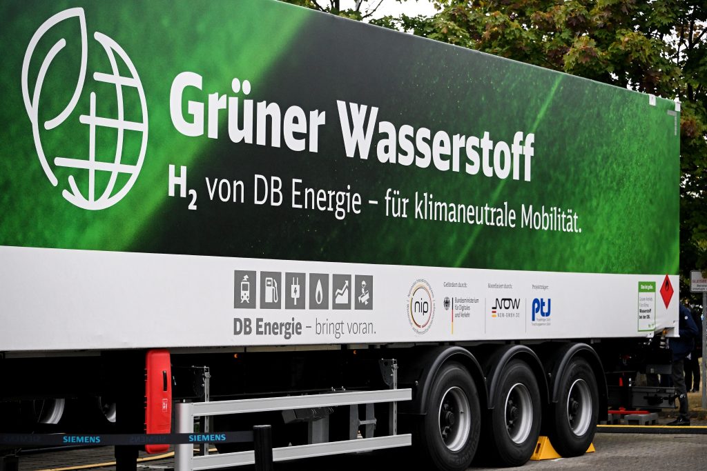 Hydrogen project for rail by Siemens Mobility and Deutsche Bahn