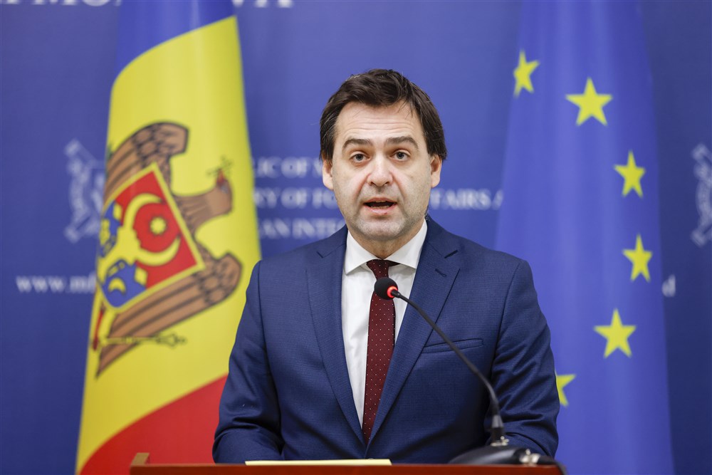 Romanian Foreign Minister Aurescu visits Moldova