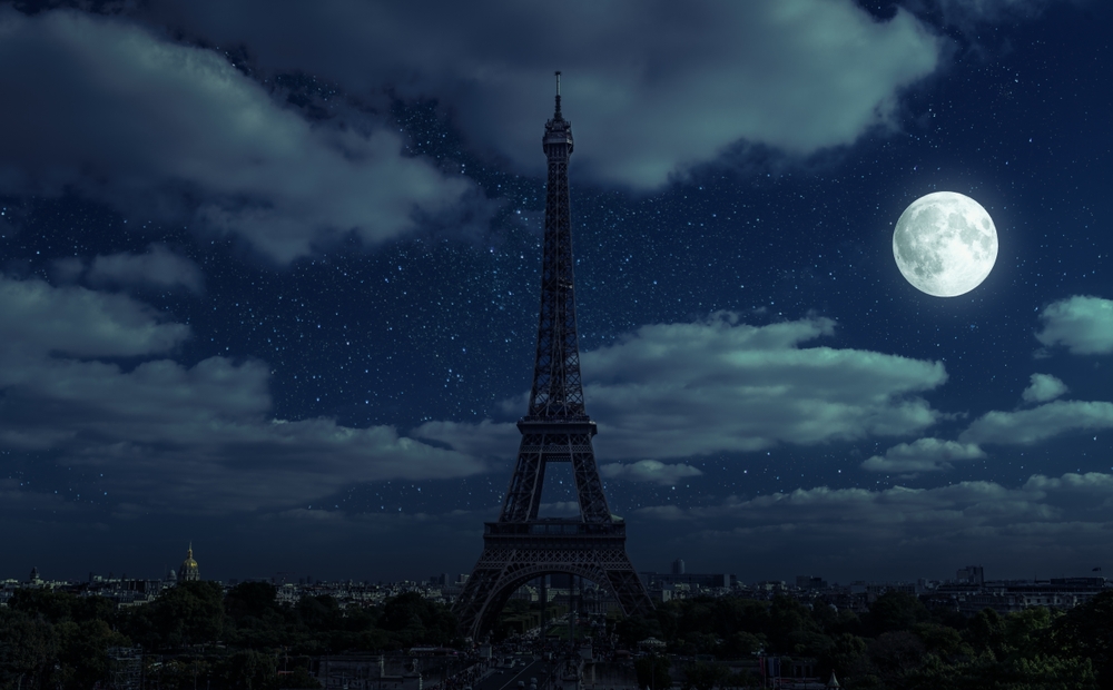 Paris,At,Night,During,Energy,Crisis,,France.,Full,Blackout,Of