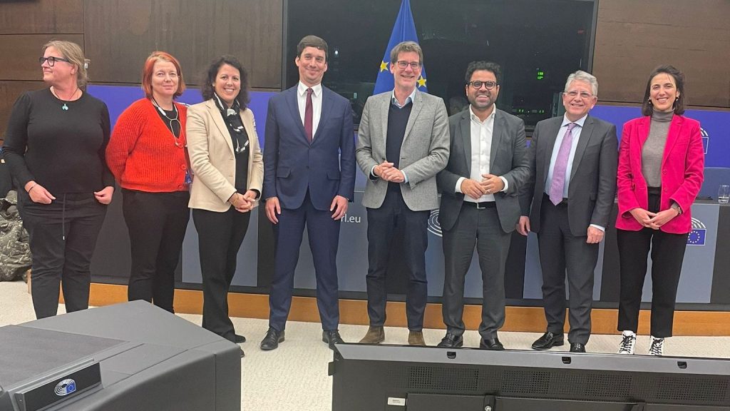 trilogue