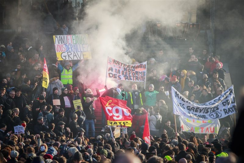 Anhebung des Rentenalters: Französische Gewerkschaften drohen mit Protesten