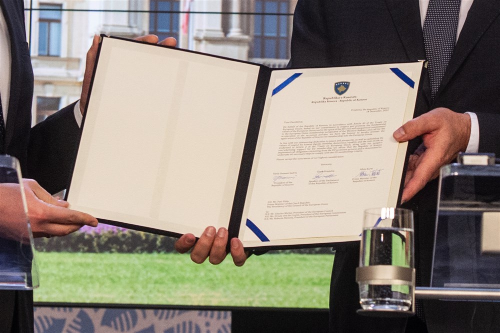 Kosovo’s Prime Minister Kurti submits country’s formal application to join the EU