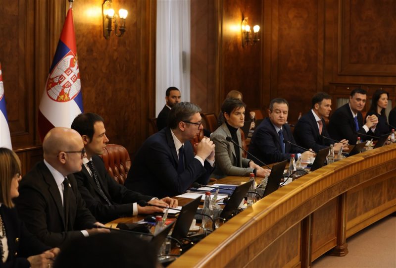 Annäherung an Kosovo: Vucic ruft serbische Opposition zu Gesprächen auf