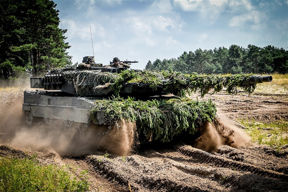 Germany to send Leopard 2 tanks to Ukraine