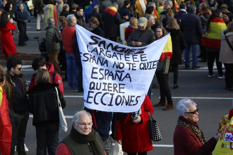 Madrid: Demonstration fordert Rücktritt von Regierungschef Sánchez