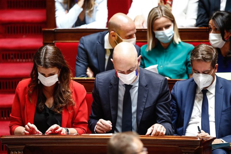 Frankreichs rebellisches Parlament will Energiekonzern EDF verstaatlichen