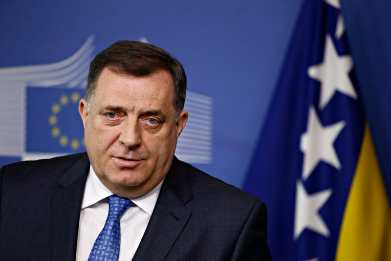 Bosnien: Serben widersetzen sich Dekret des internationalen Gesandten